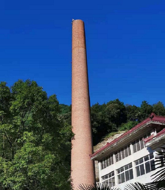 羅定煙囪拆除公司做好安全規(guī)范 確保安全拆除
