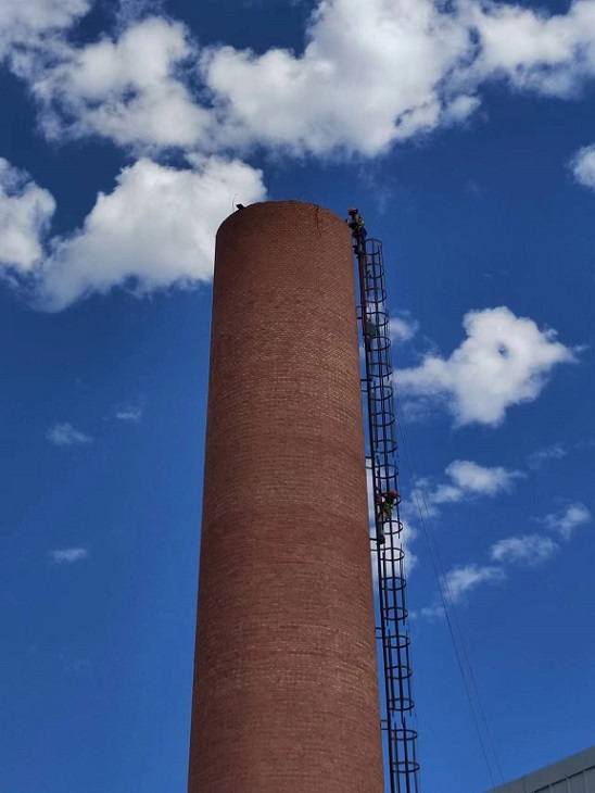 煙筒拆除公司:遵守安全規(guī)程,制定詳細(xì)安全措施