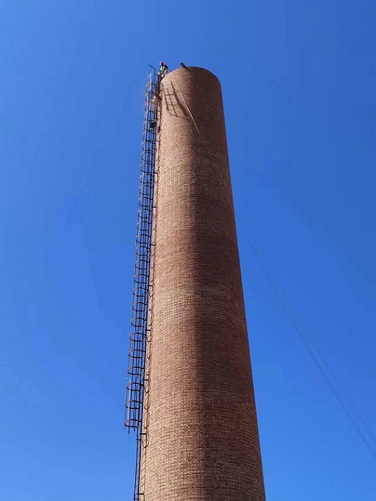 煙囪拆除公司:精湛施工,服務(wù)至上