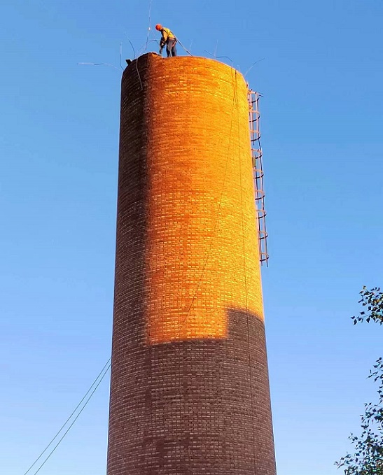 煙囪拆除公司:安全,環(huán)保,高效,為您守護(hù)藍(lán)天白云