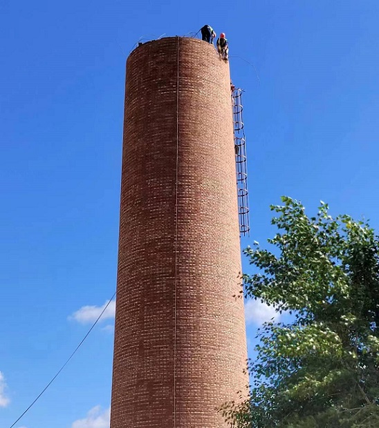 煙囪拆除公司:展現(xiàn)專業(yè)的技術(shù)實力,守護安全規(guī)范