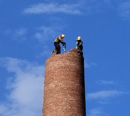 煙囪拆除公司:綠色施工技術(shù),確保施工安全與環(huán)保