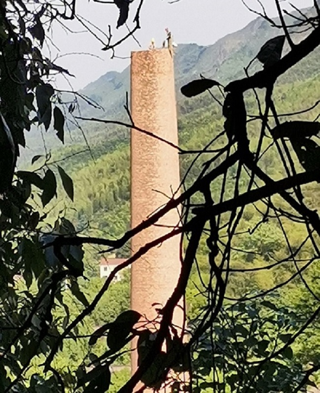 煙囪拆除：看似簡單，實則暗藏玄機，你知道多少？