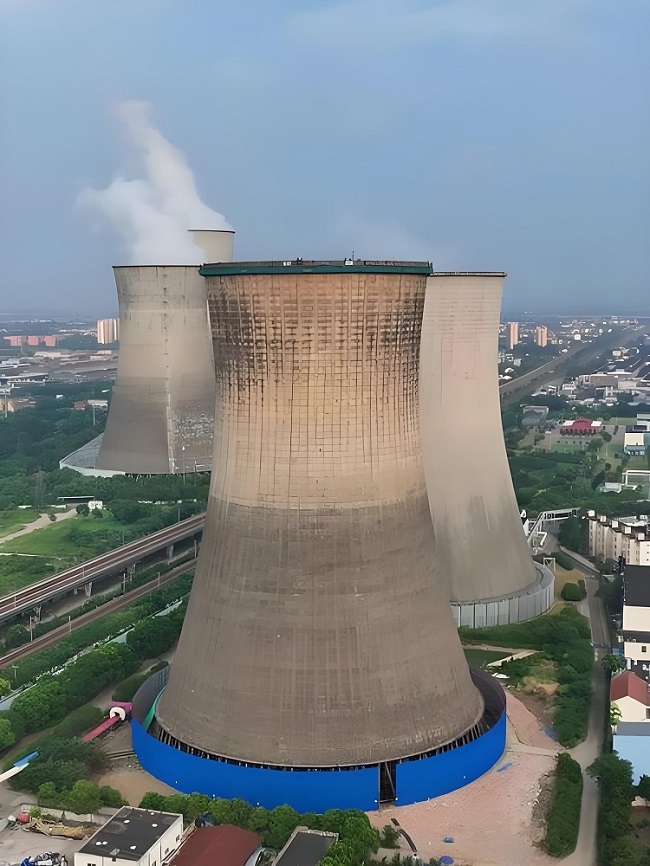鄂爾多斯電廠冷卻塔拆除方案：如何安全、高效地實(shí)現(xiàn)拆除？